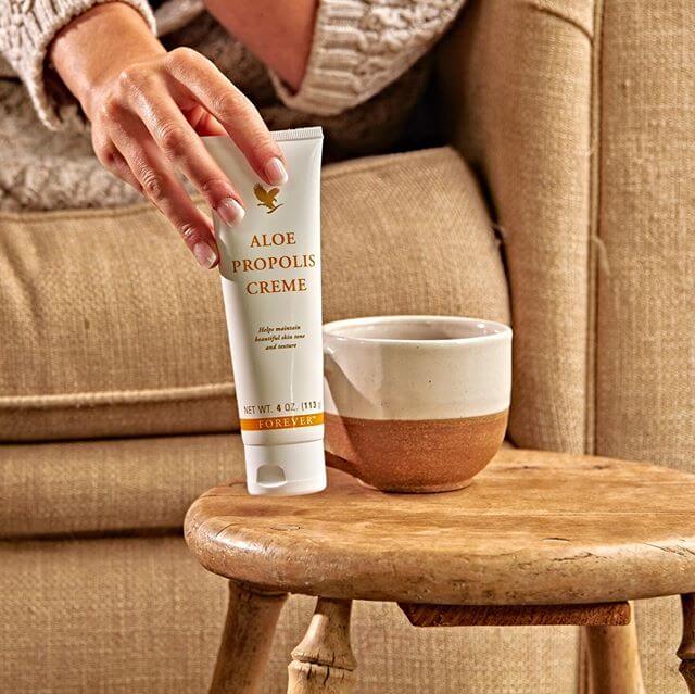 کرم آلوئه پروپولیس فوراور